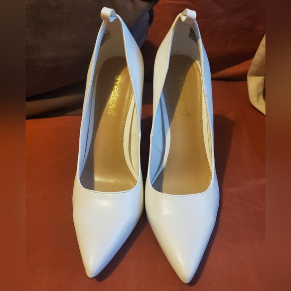 NWOB Shoedazzle Lenora Pointed Toe Pumps Sz 8.5 - Picture 8 of 12